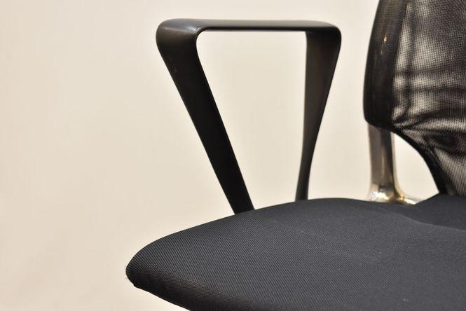 Hovedbilde Vitra Meda konferanse stol