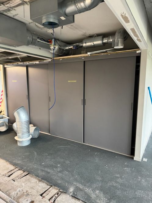 Hovedbilde Skyvedør / garderobe, integrert H:220cm x L:462cm ...