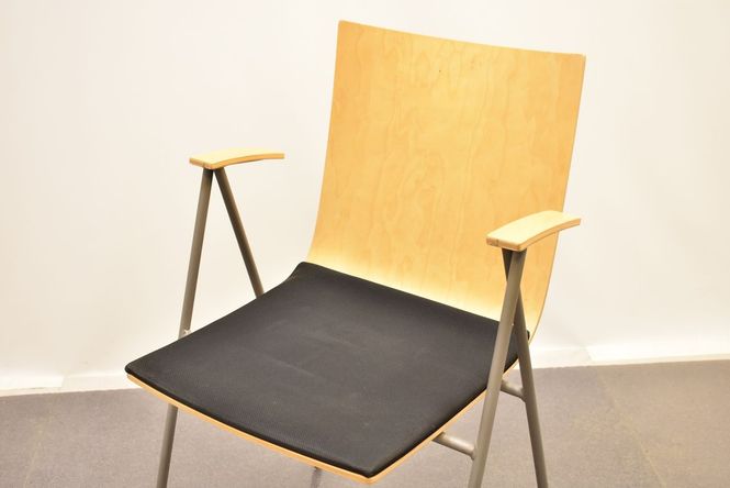 Hovedbilde EFG stol, bjørk